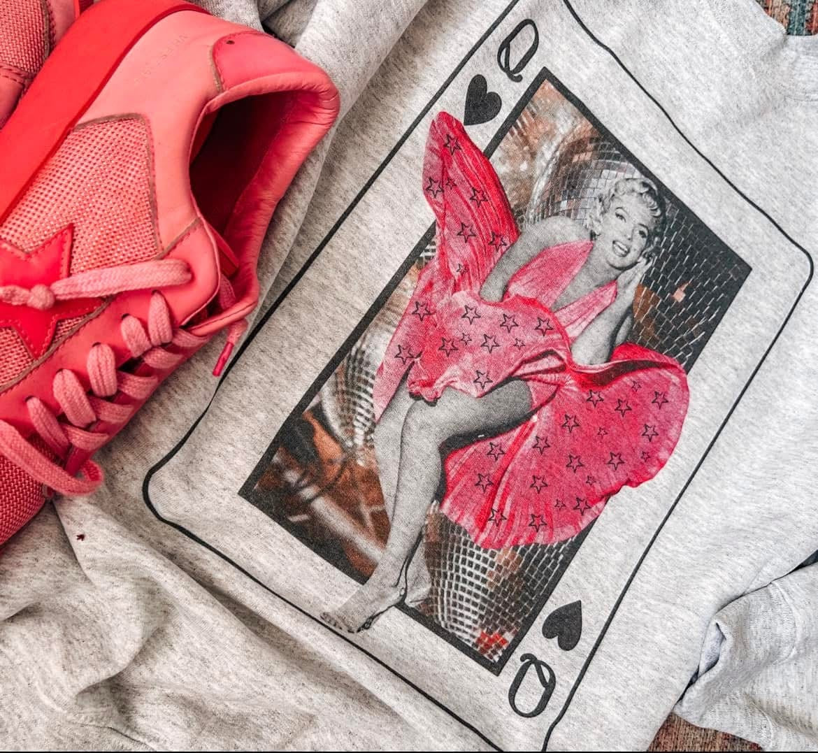 Queen of Hearts Marilyn Graphic Tee Shirt – Graphic Tee, Long Sleeve & Crewneck